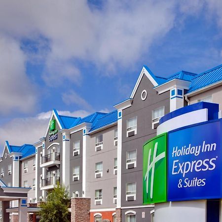 Holiday Inn Express Calgary South By Ihg Bagian luar foto